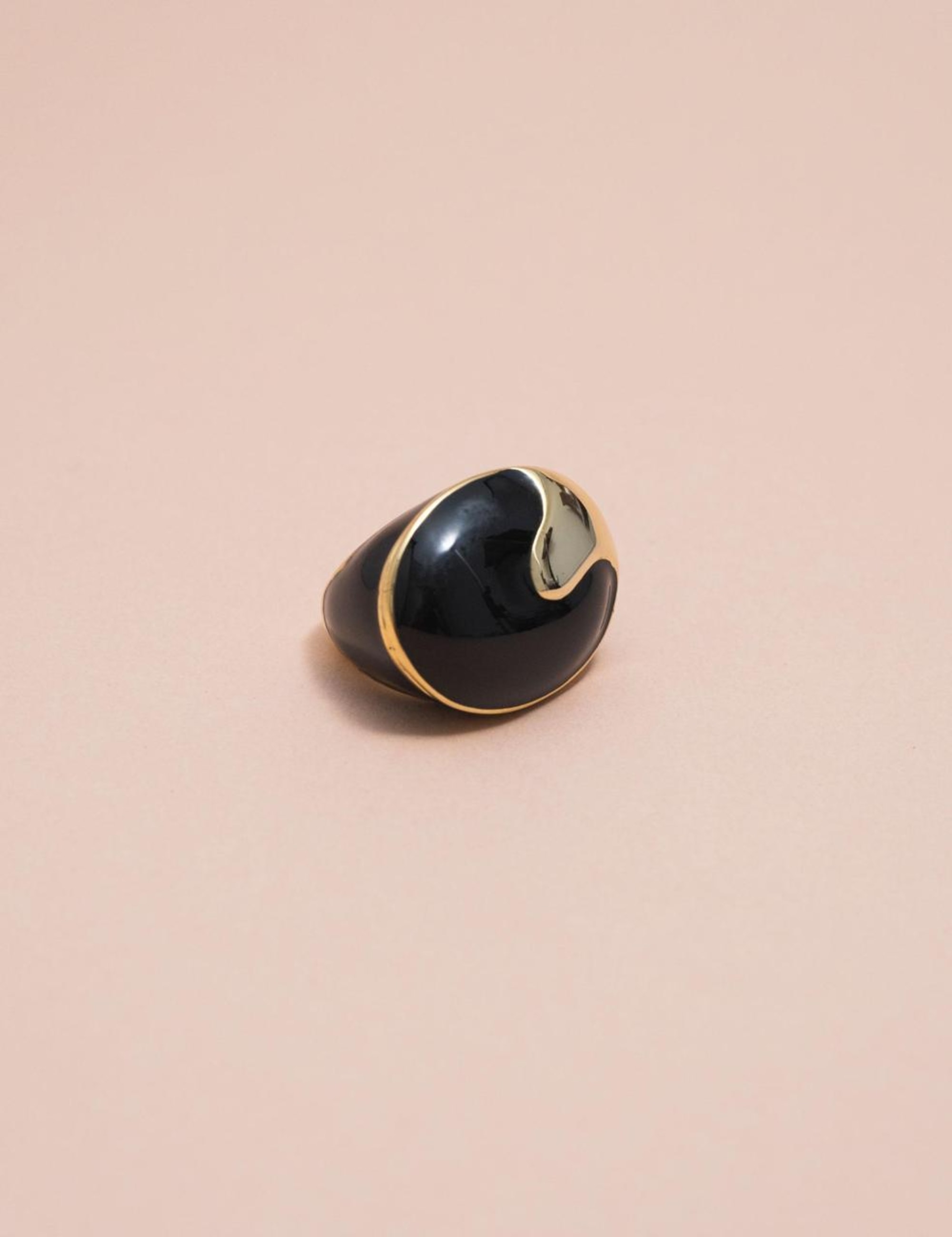 ANEL ESMALTADO PRETO B2B - AN2201VO02