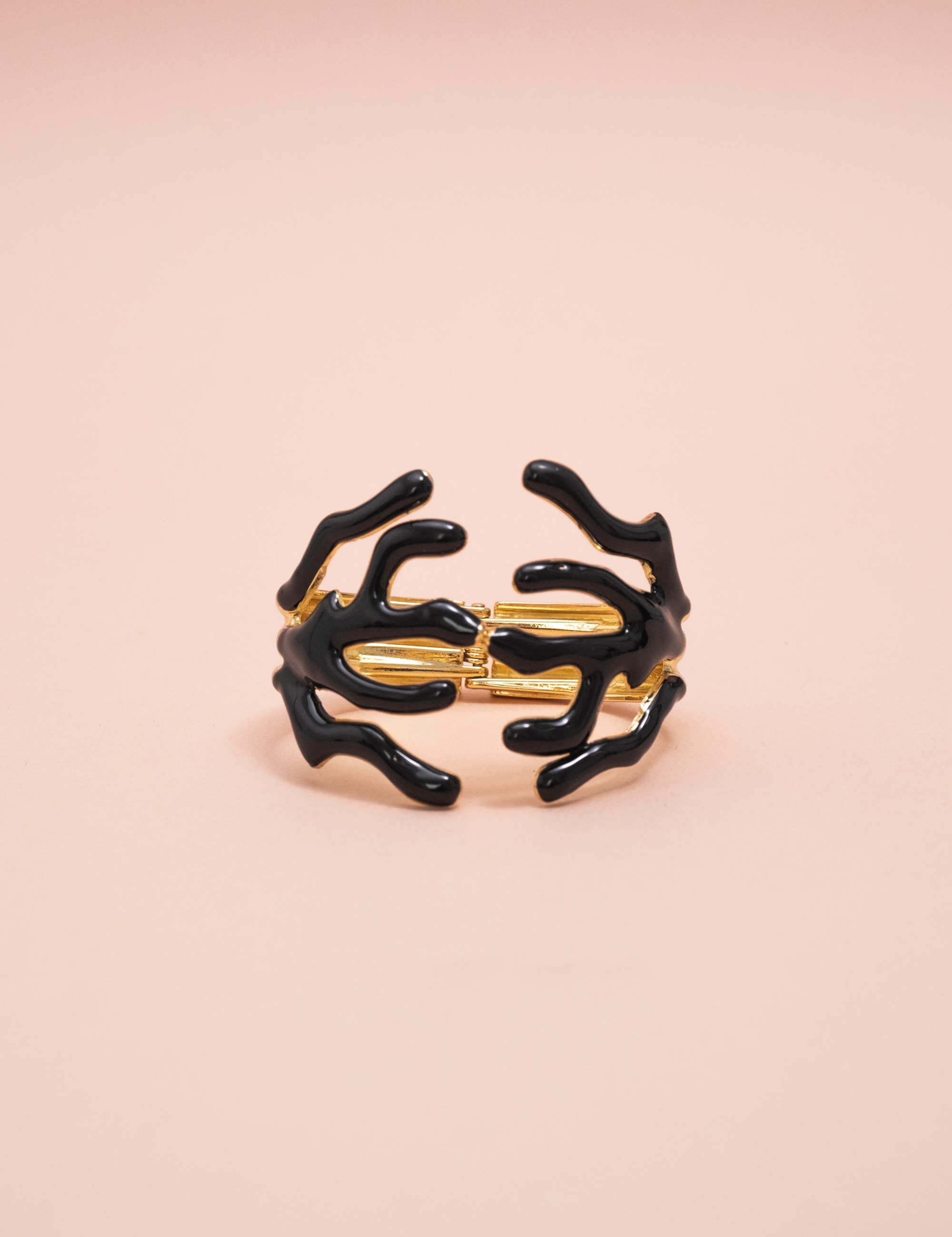 BRACELETE CORAL ESMALTADO PRETO - BC29014VO04