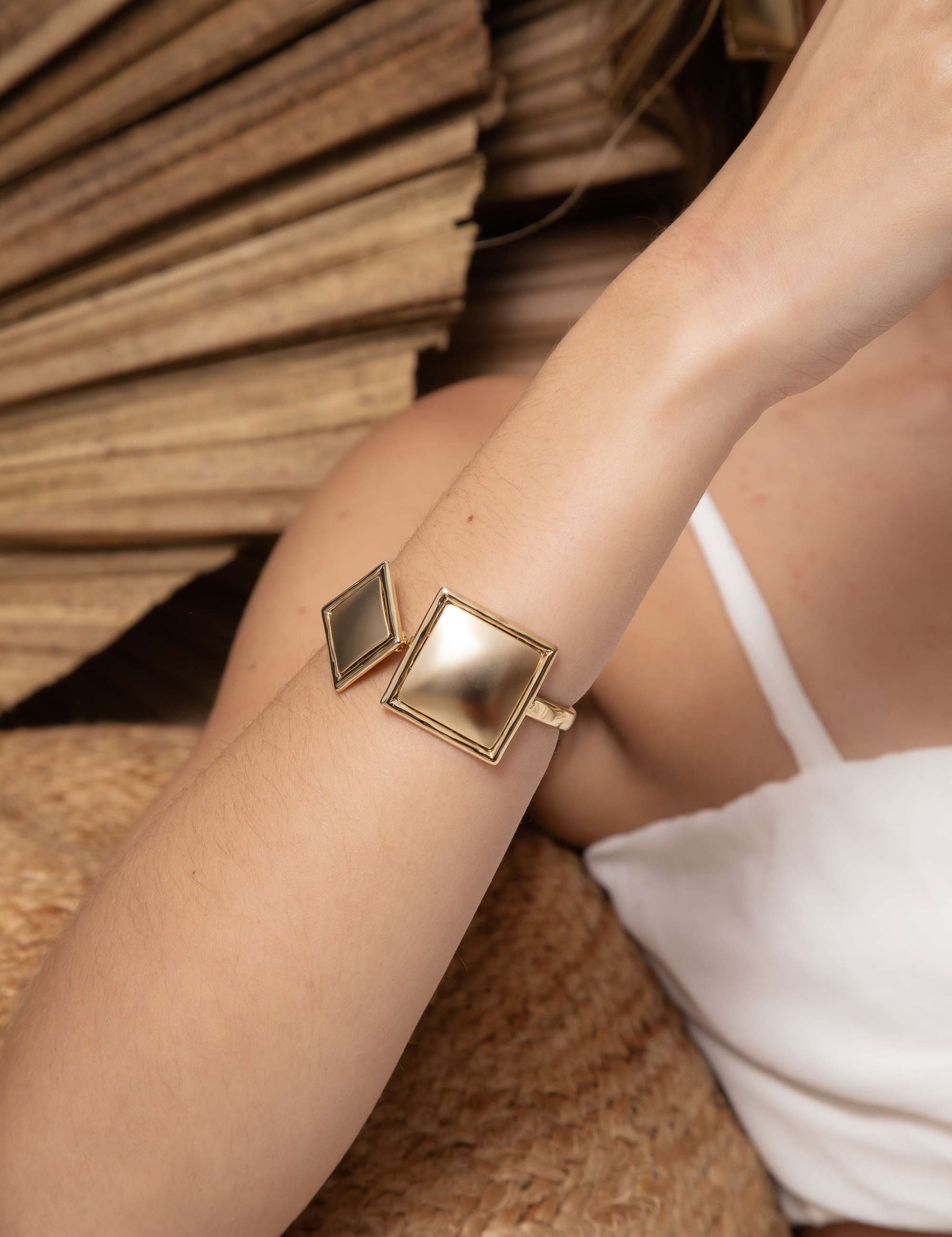 BRACELETE GEOMÉTRICO OURO FOSCO - BC7056VO01