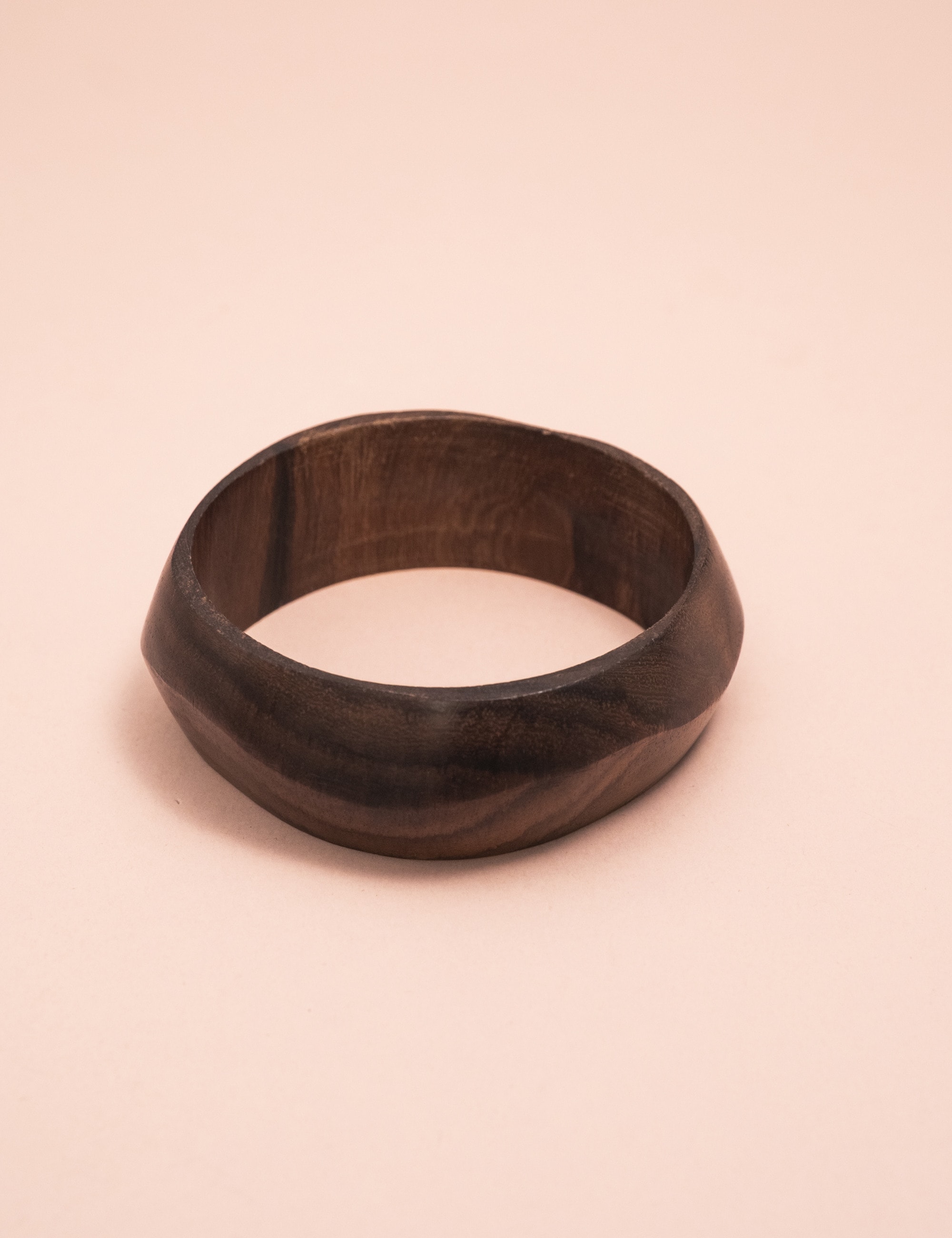 BRACELETE MADEIRA MARROM - BC29048VO01