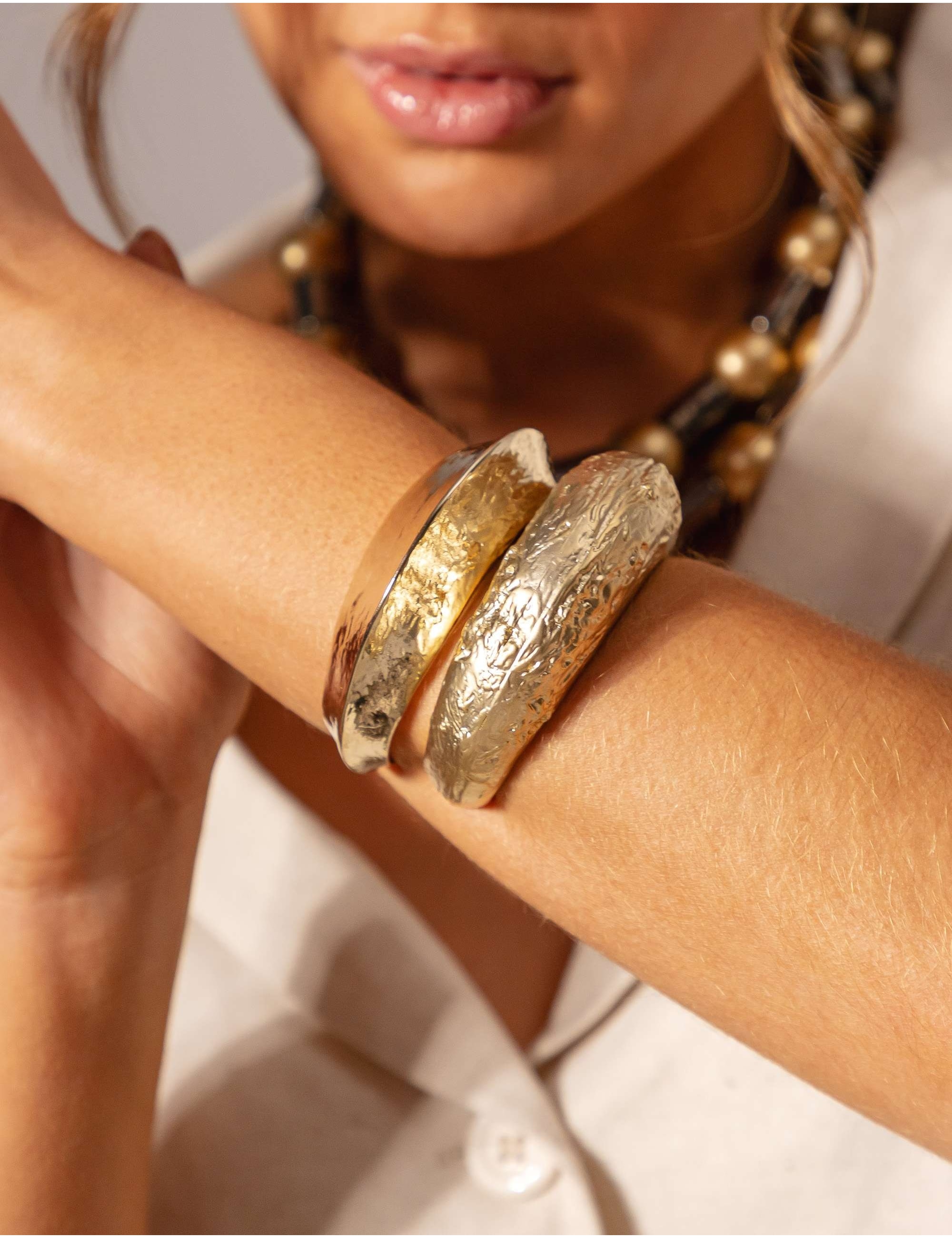 BRACELETE METAL OURO - PU2406VO01