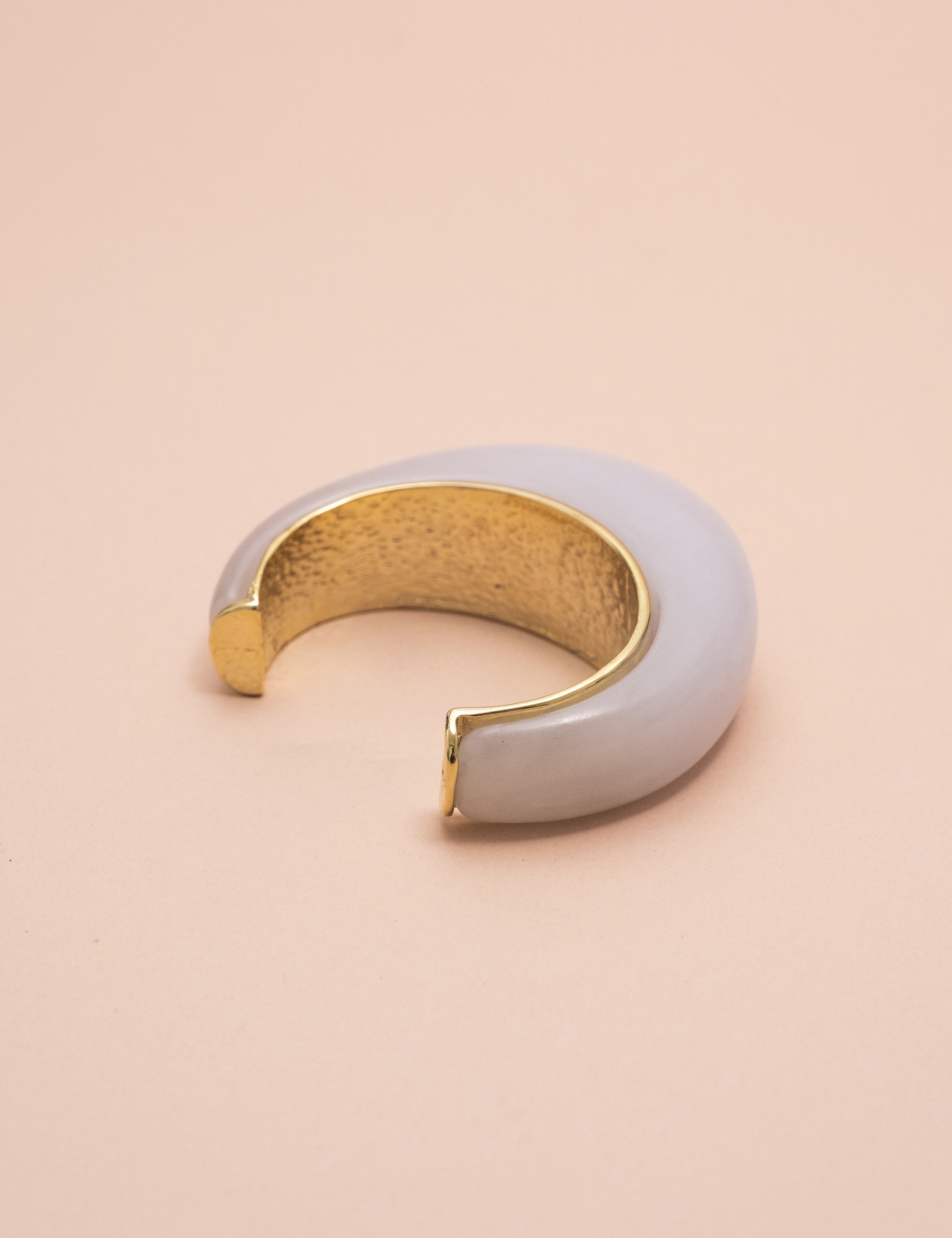 BRACELETE RESINA BRANCO PEROLIZADO - BC2963VO04