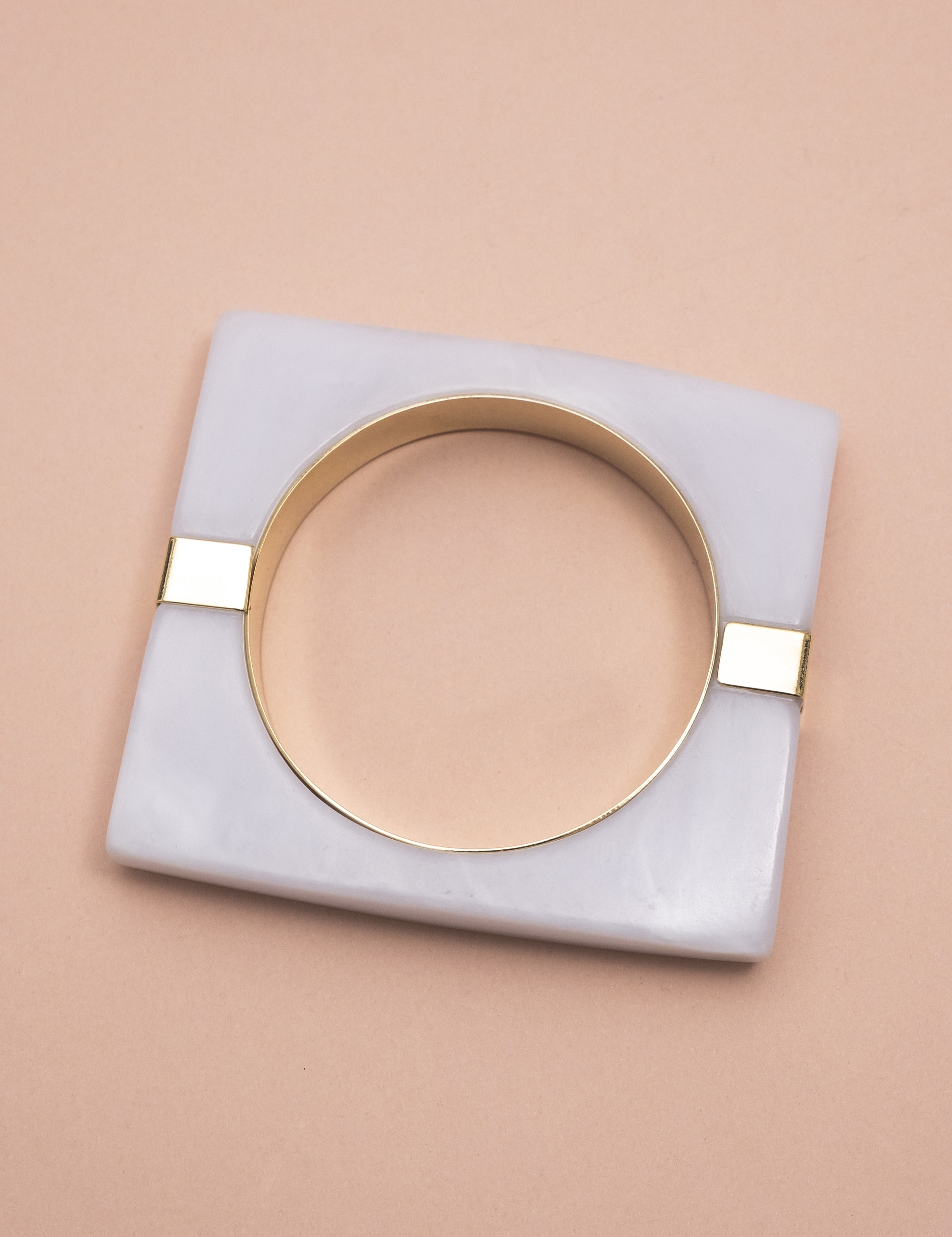 BRACELETE RESINA BRANCO PEROLIZADO - BC2969VO05