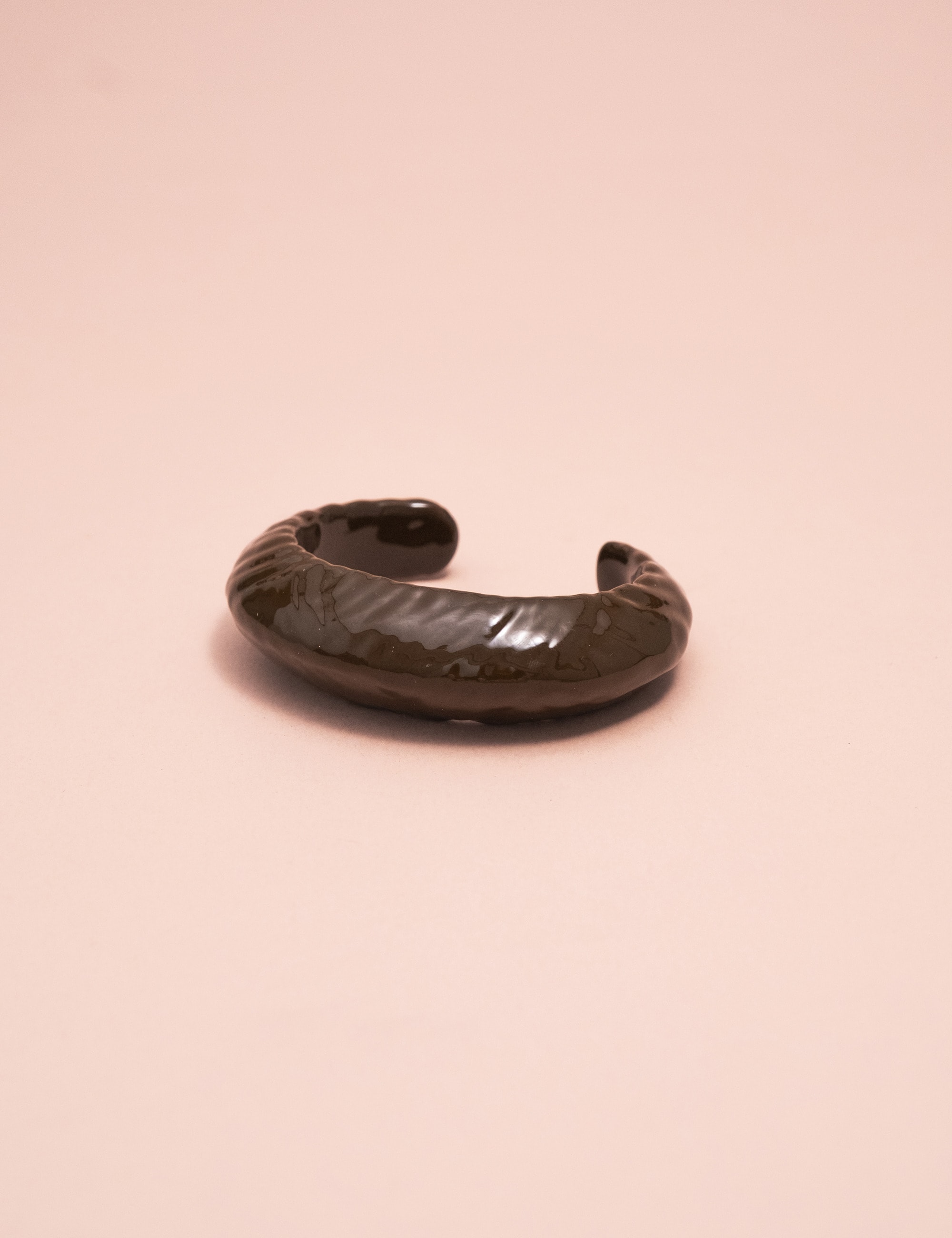 BRACELETE RESINA MARROM - BC29044VO03