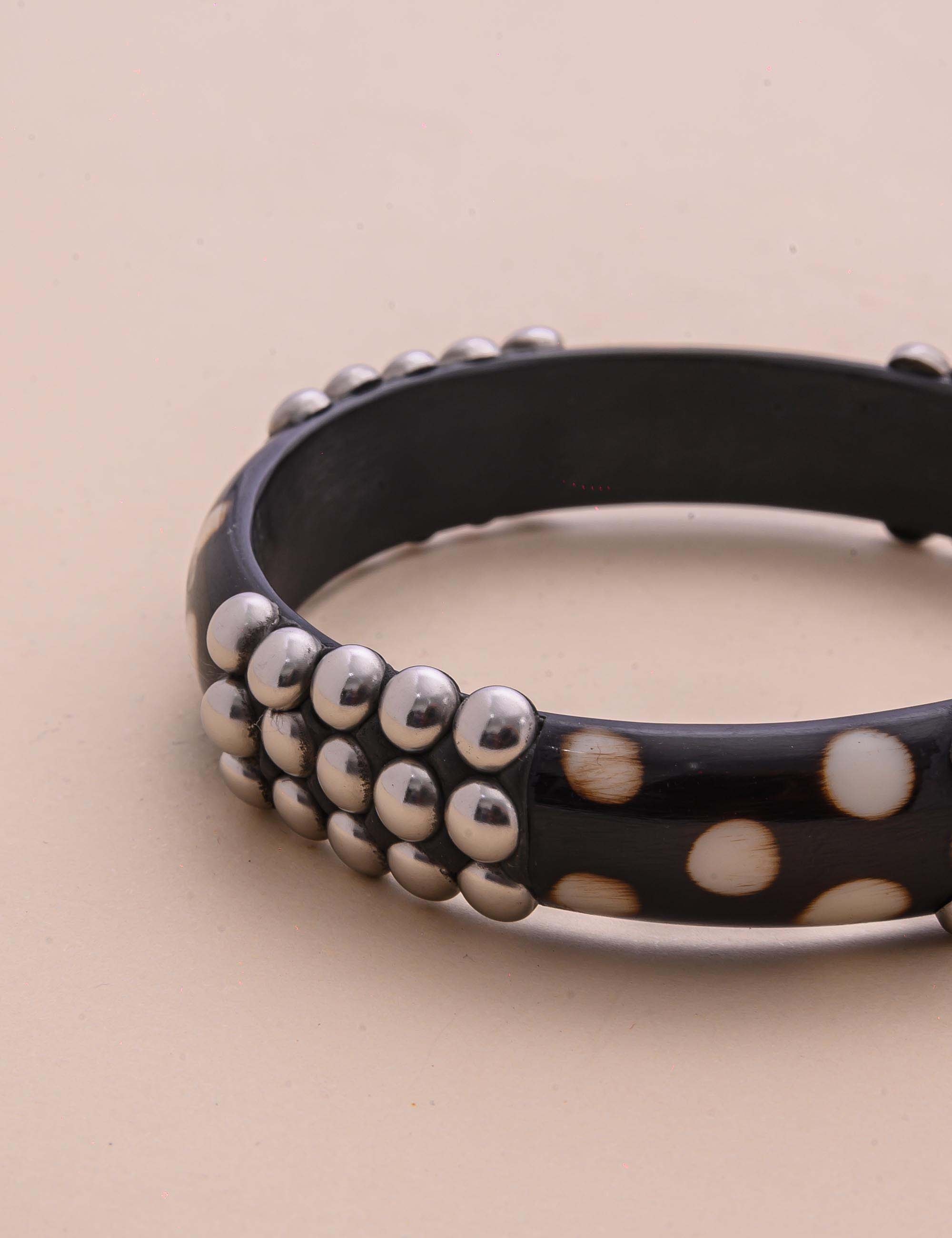 BRACELETE RESINA METAL BIANCO - BC29061V001