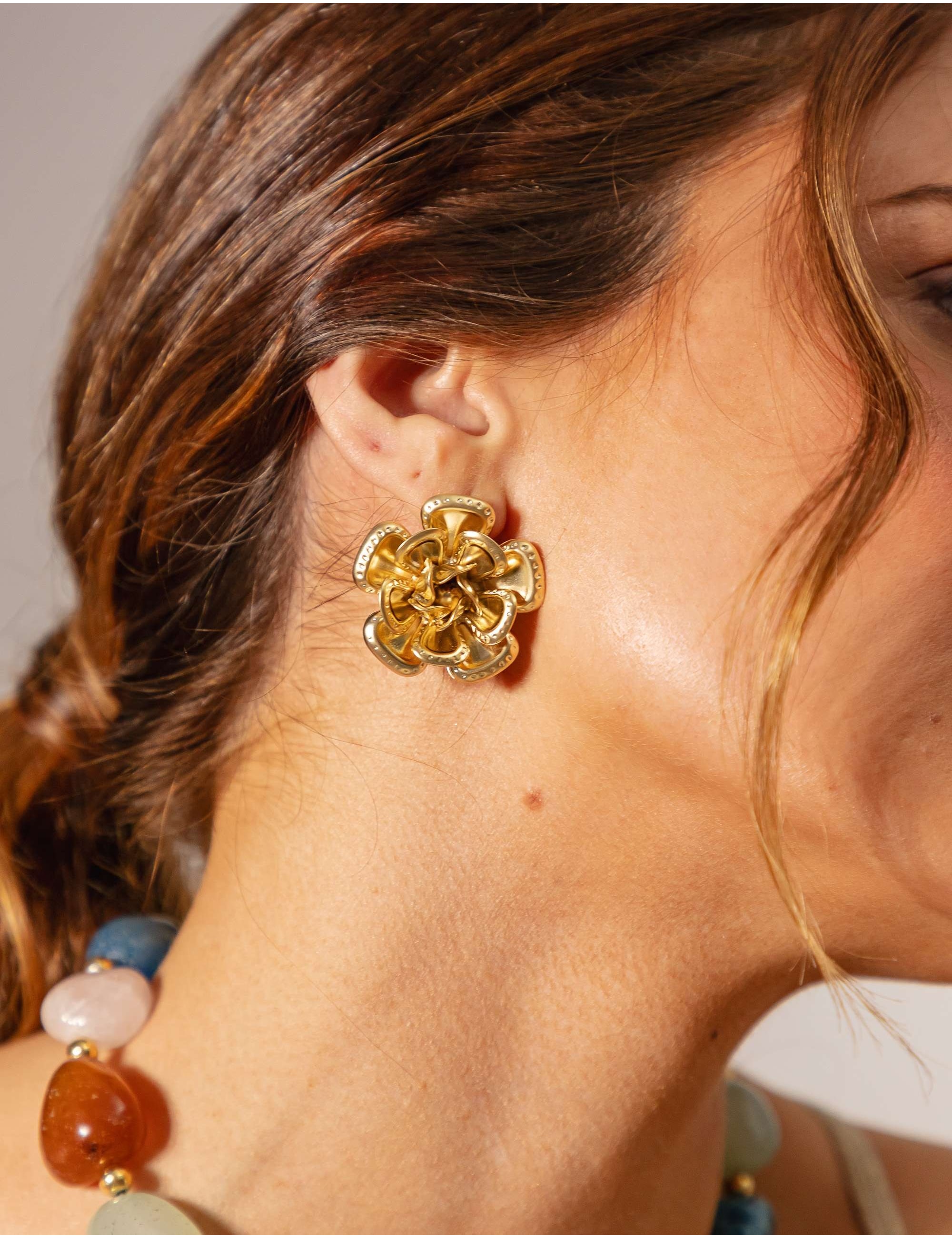 Brinco Flor Ouro Texturizado
