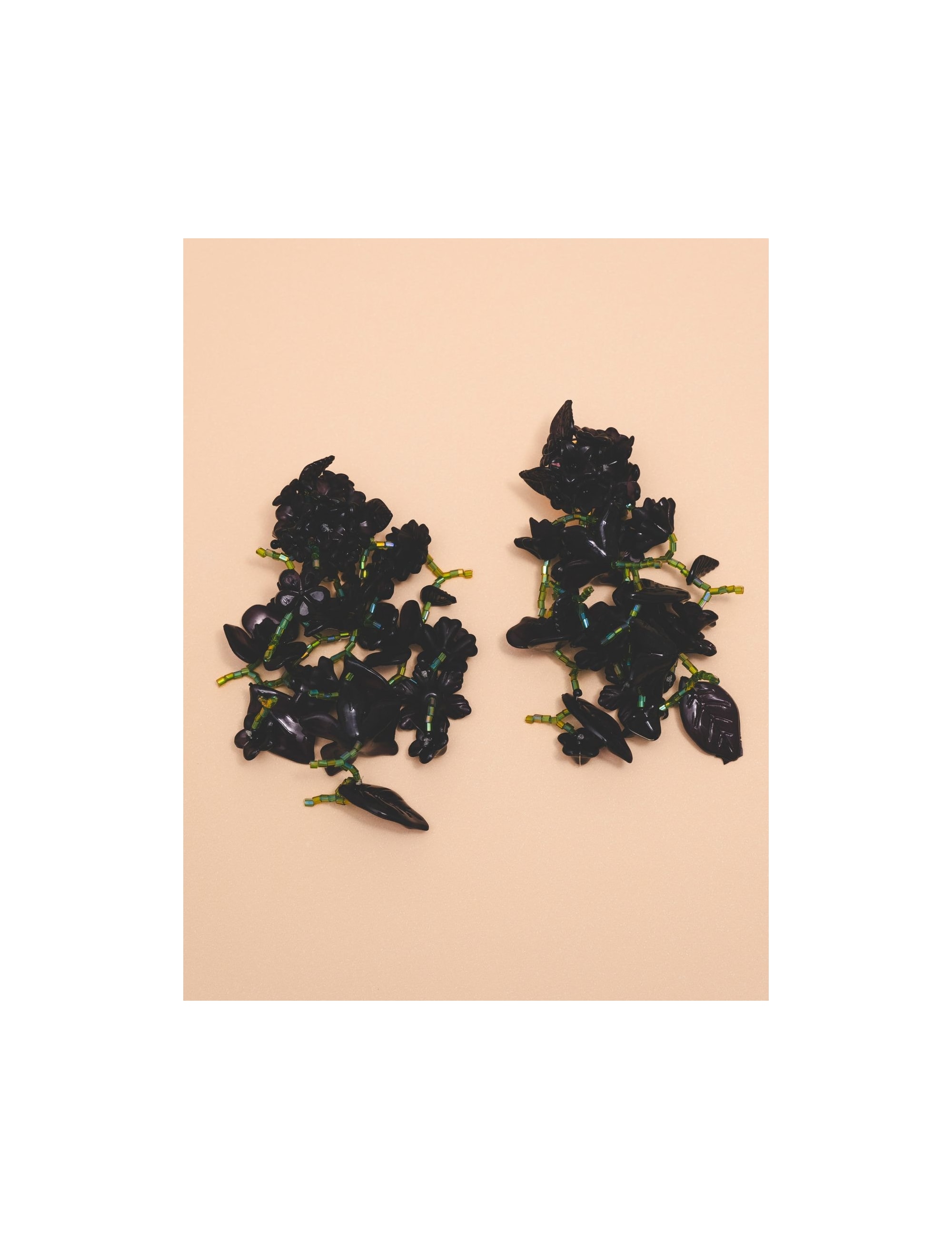 BRINCO FLOR PRETO B2B - BR2632VO04