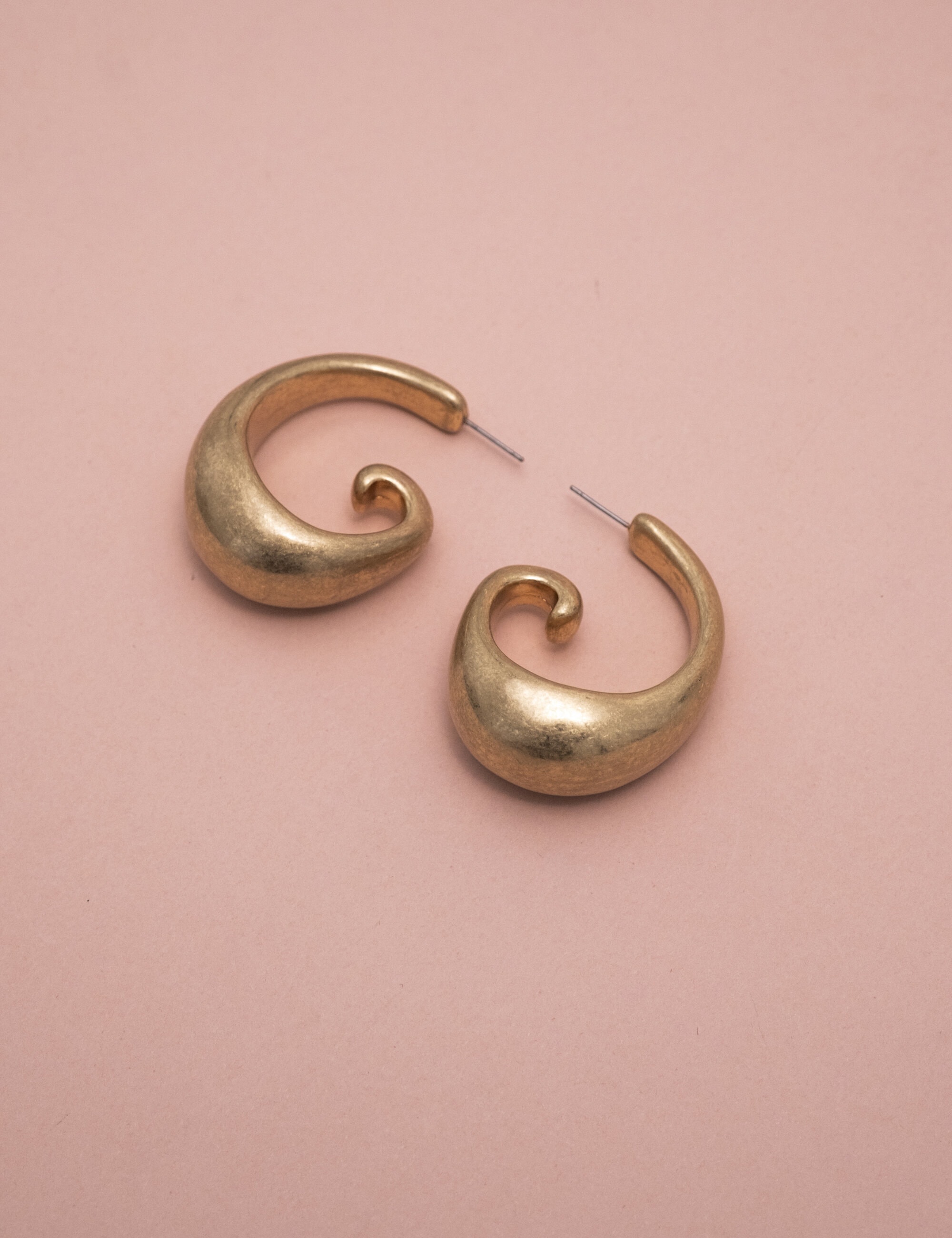 BRINCO GOTA OURO ACETINADO - BR29131V001