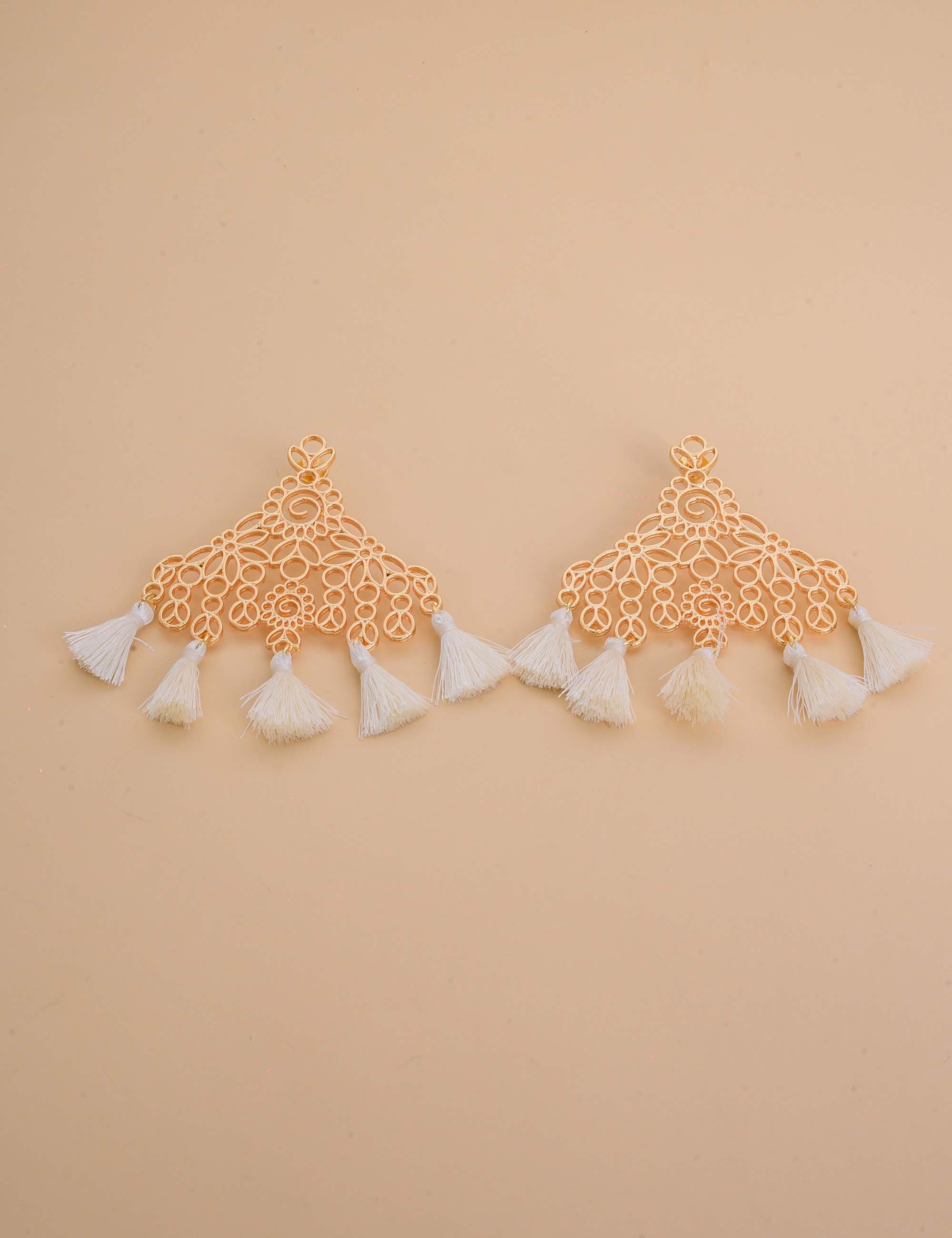 BRINCO MAX TASSEL BRANCO - BR29296VO015