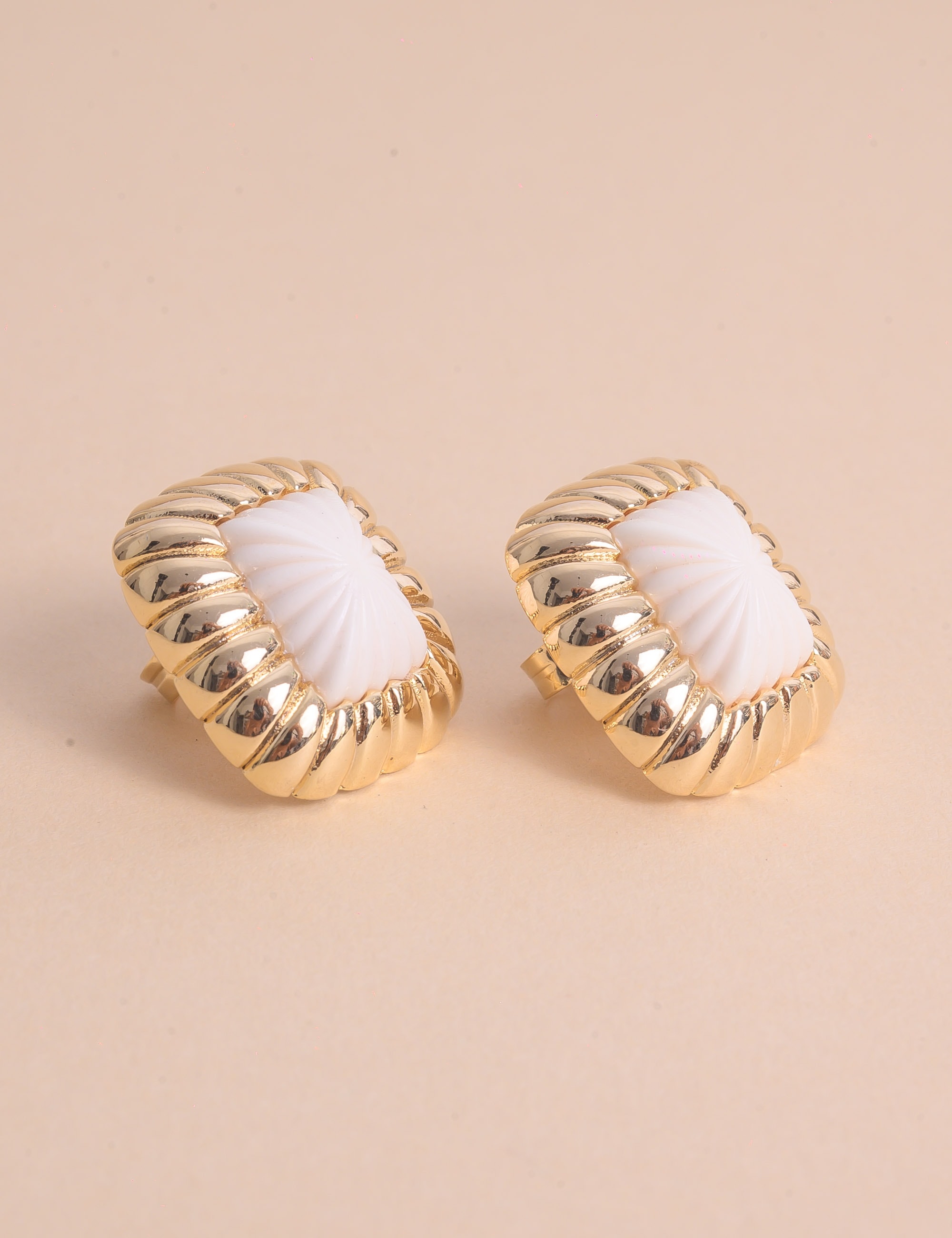 BRINCO OURO RESINA BRANCO - BR29266VO15