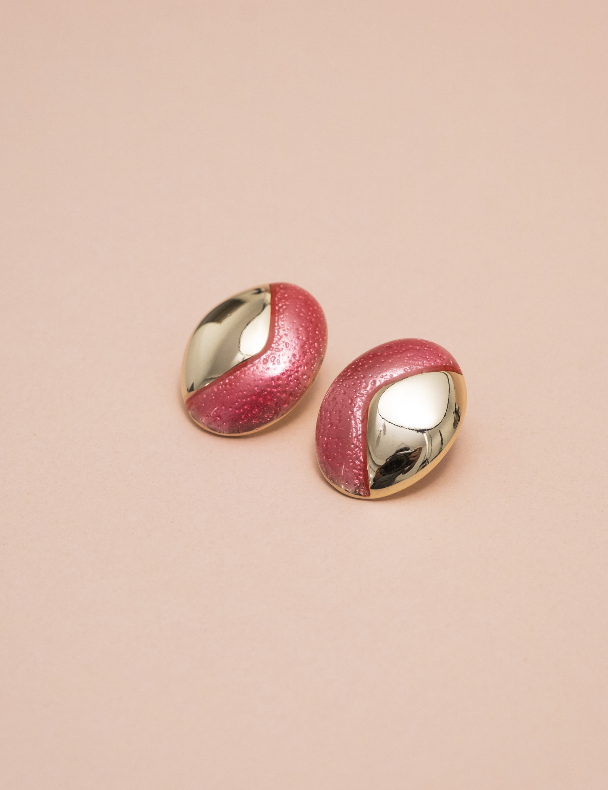 BRINCO OVAL ESMALTADO ROSA - BR29005VO03