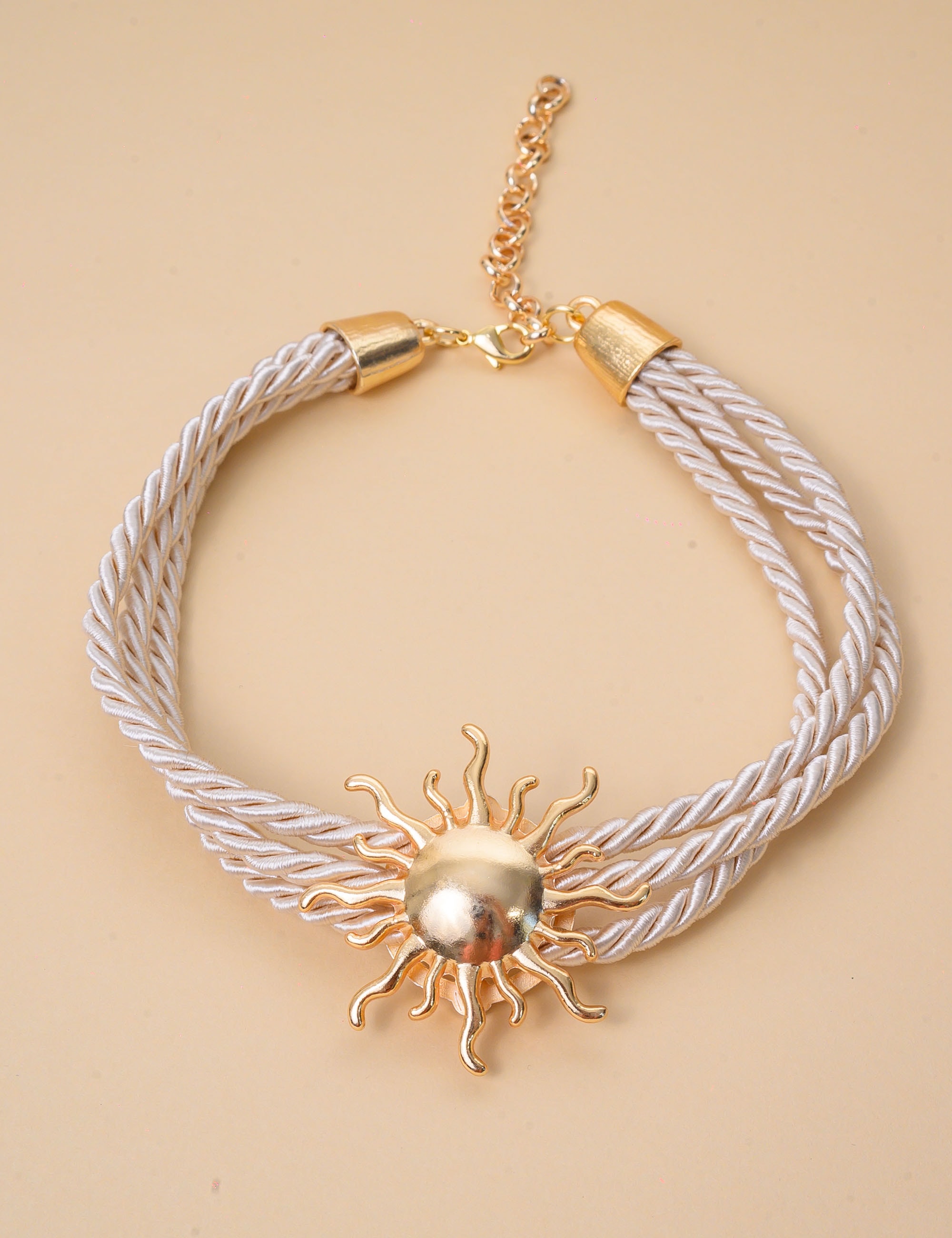 COLAR CHOKER OFF WHITE PINGENTE SOL - CO29113VO17