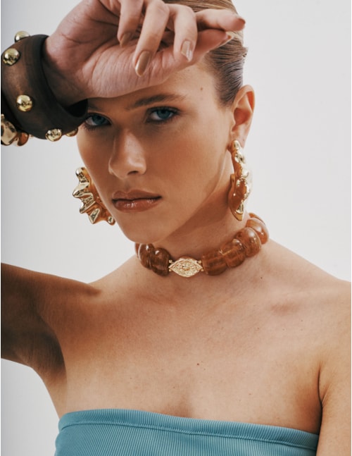 COLAR CHOKER PINGENTE DE OURO OLHO CARAMELO - CO29329VO18