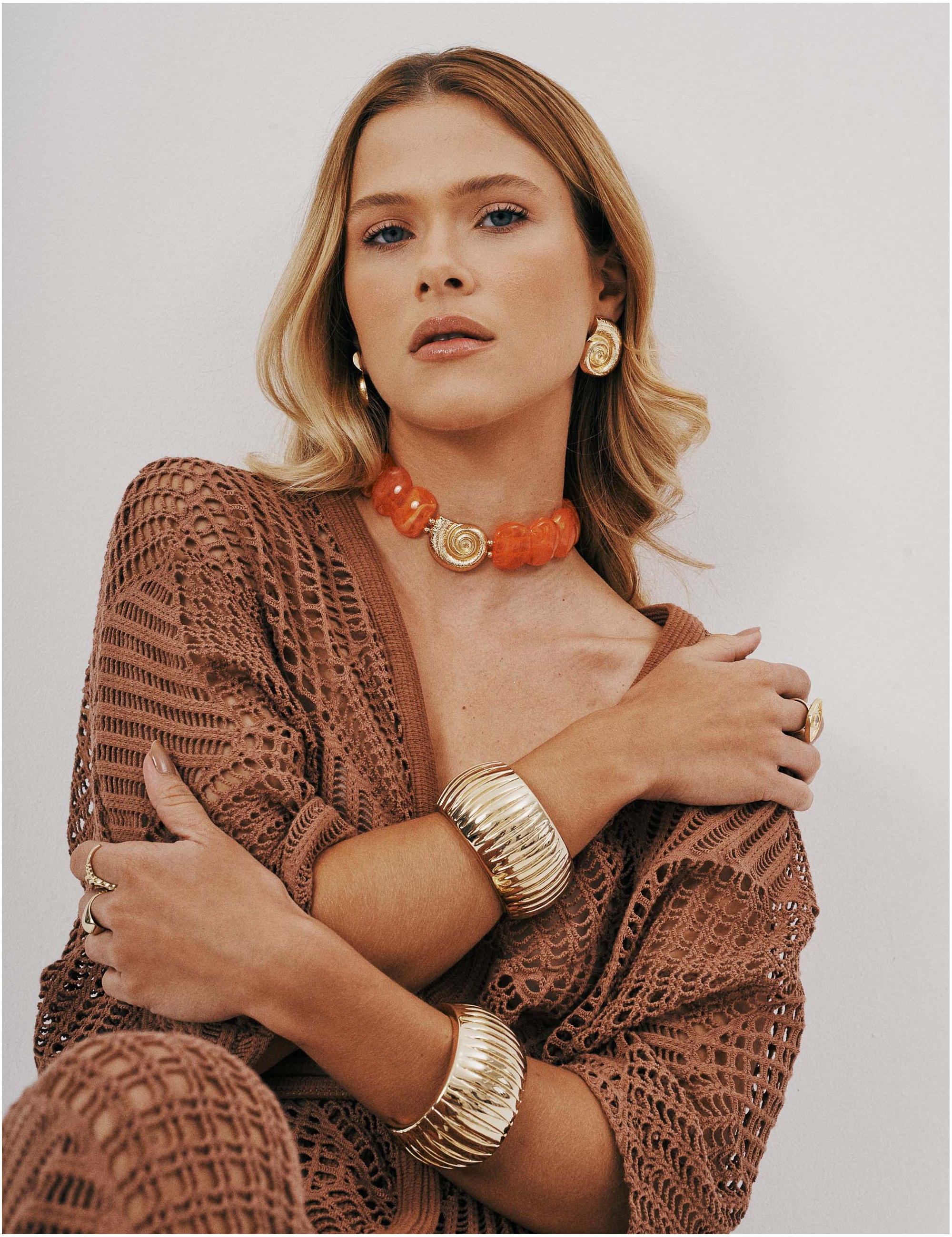 COLAR CHOKER RESINA LARANJA CONCHA - CO29329VO08