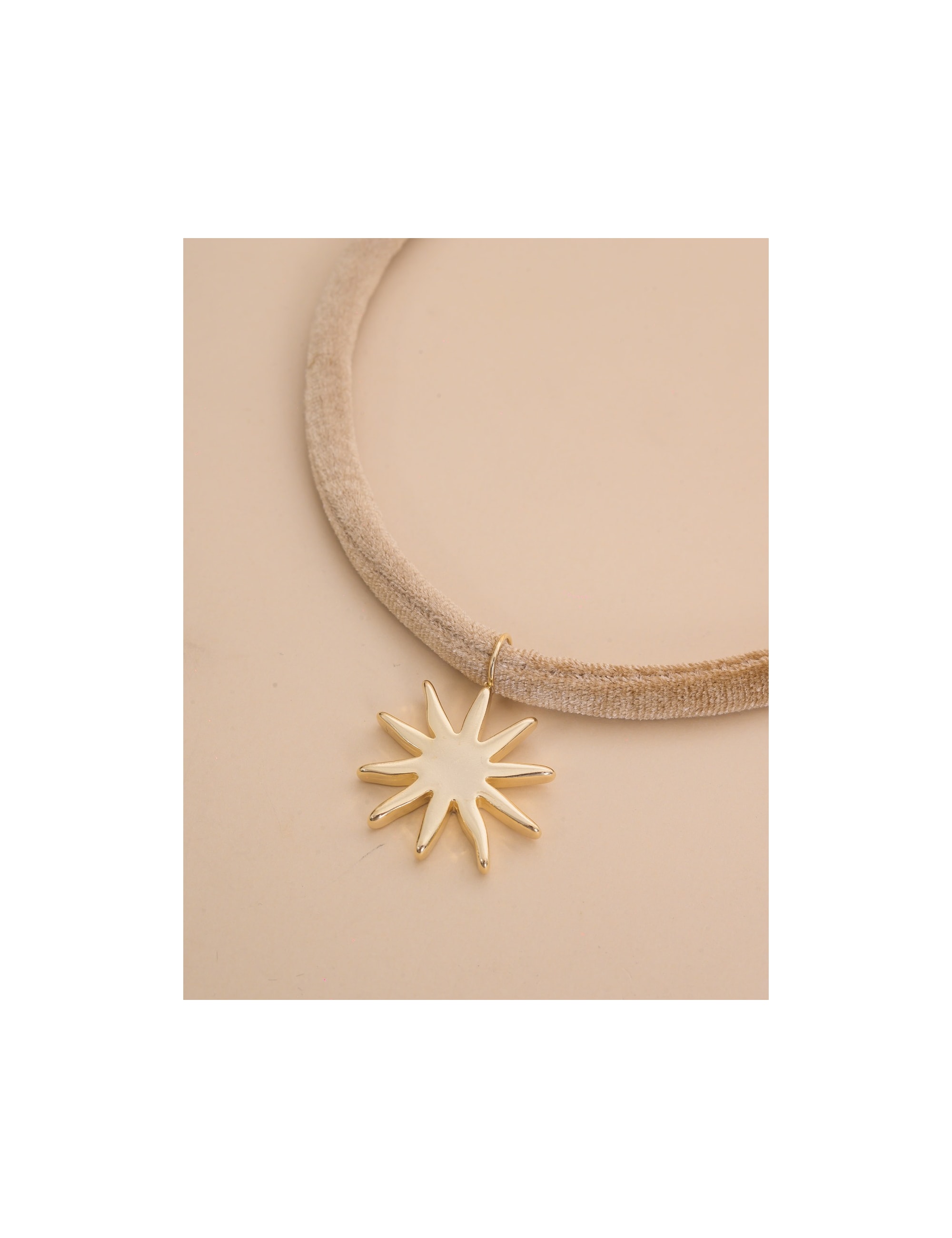 COLAR DE VELUDO PINGENTE SOL - CO29236