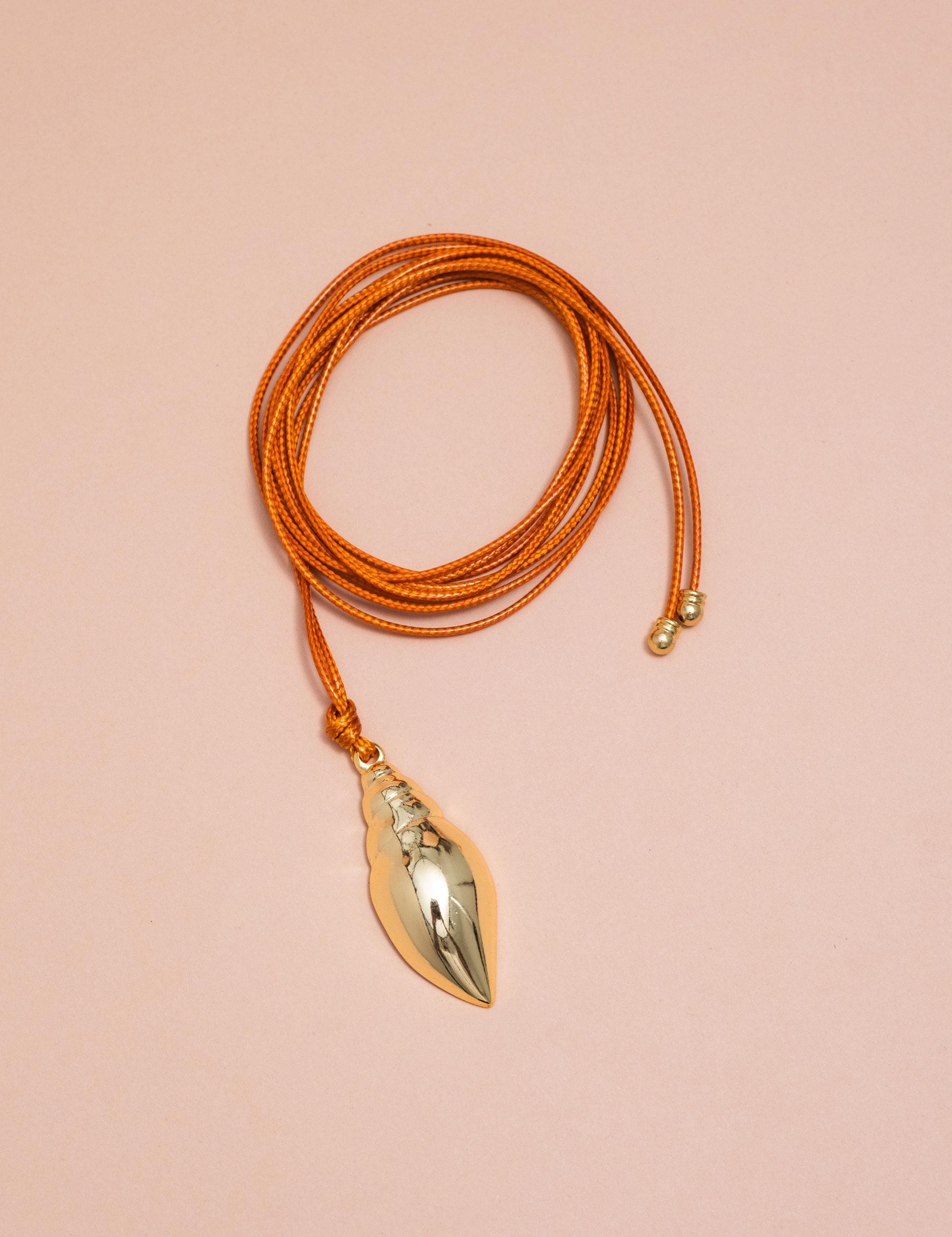 COLAR FIO CONCHA OURO B2B - CO3047VO01