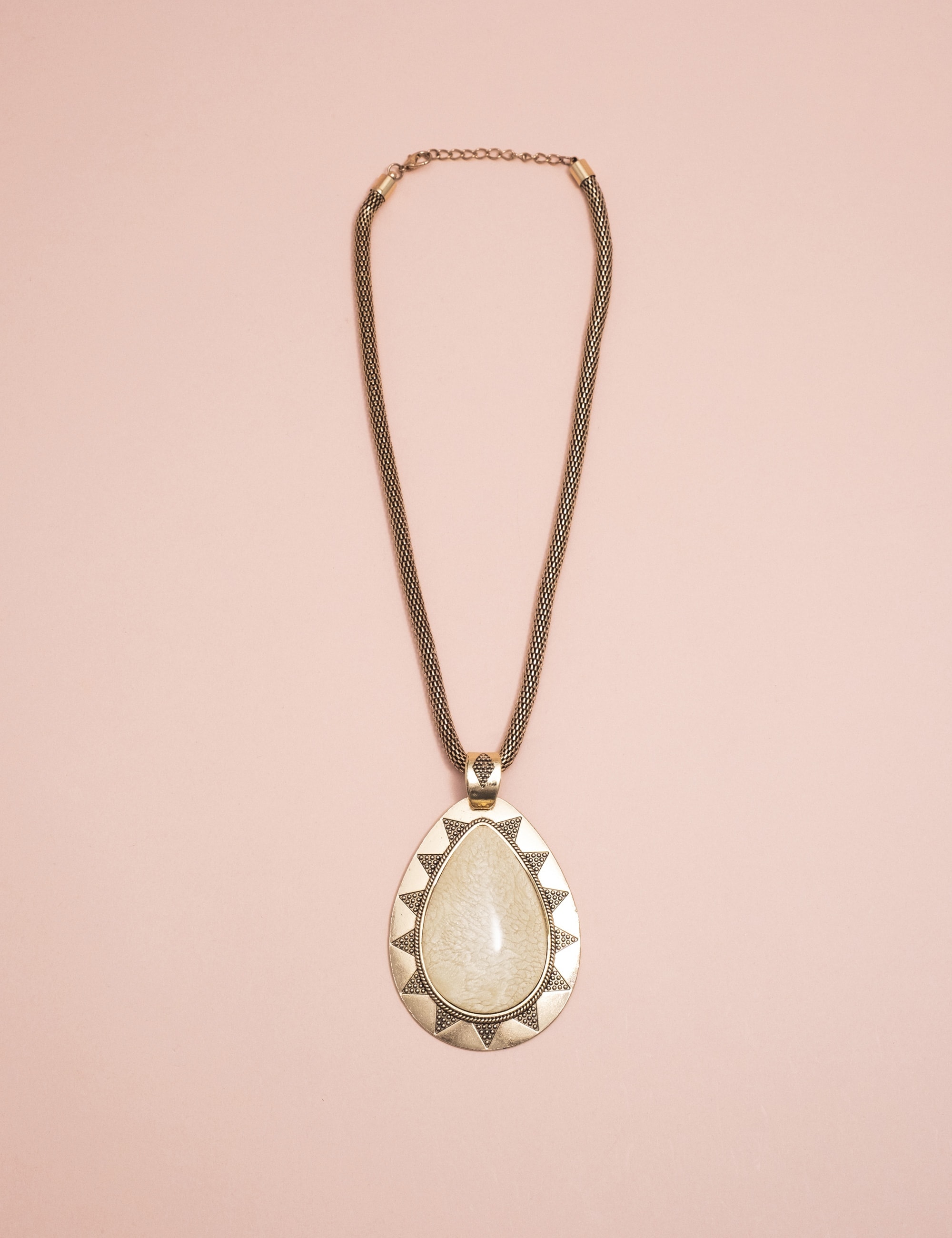 COLAR GOTA OFF WHITE OURO VINTAGE B2B - CO29098VO05