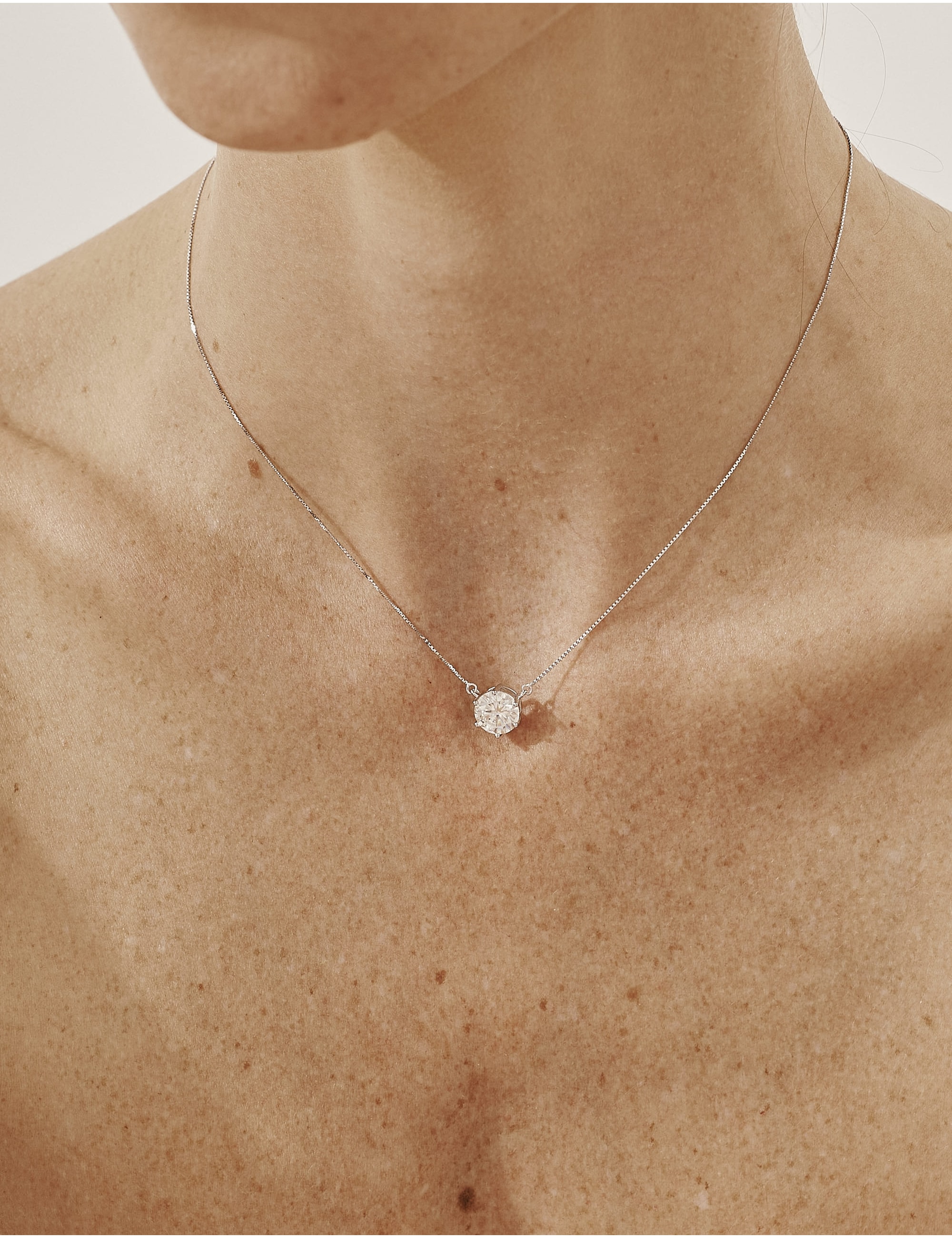 COLAR MOISSANITE 8 MM PONTO DE LUZ - CO29392VO02