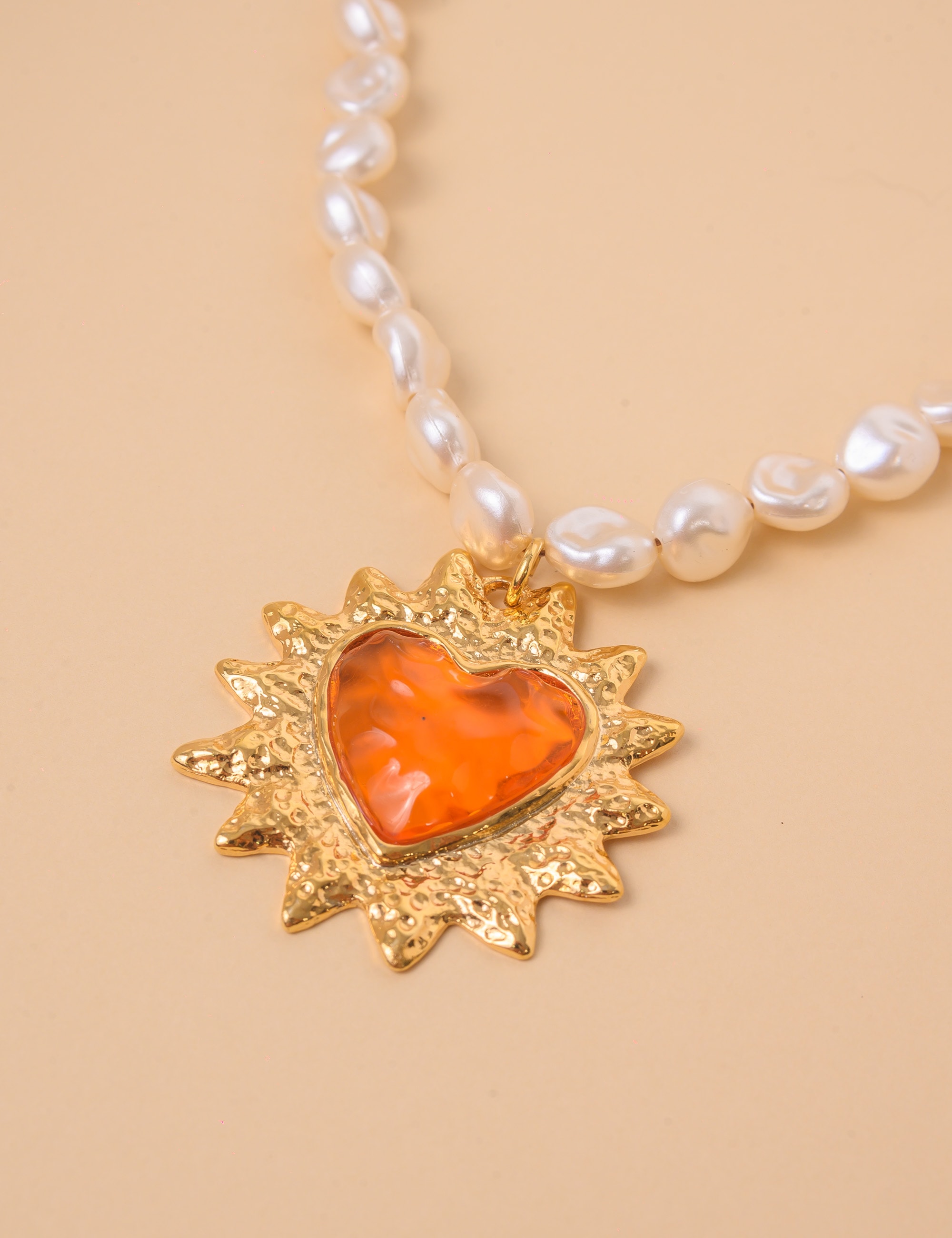 COLAR PÉROLA CORAÇÃO LARANJA - CO29304VO08