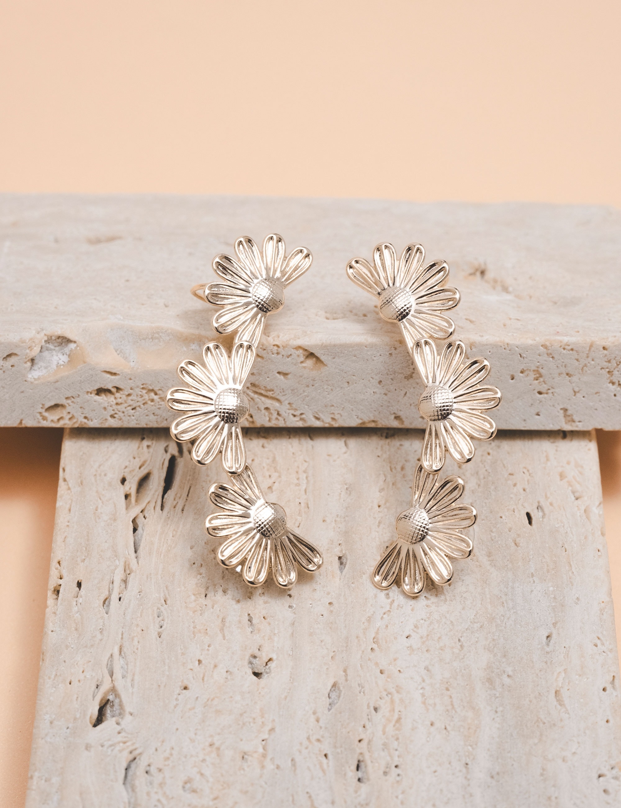 EARCUFF FLOR OURO - BR2959VO01