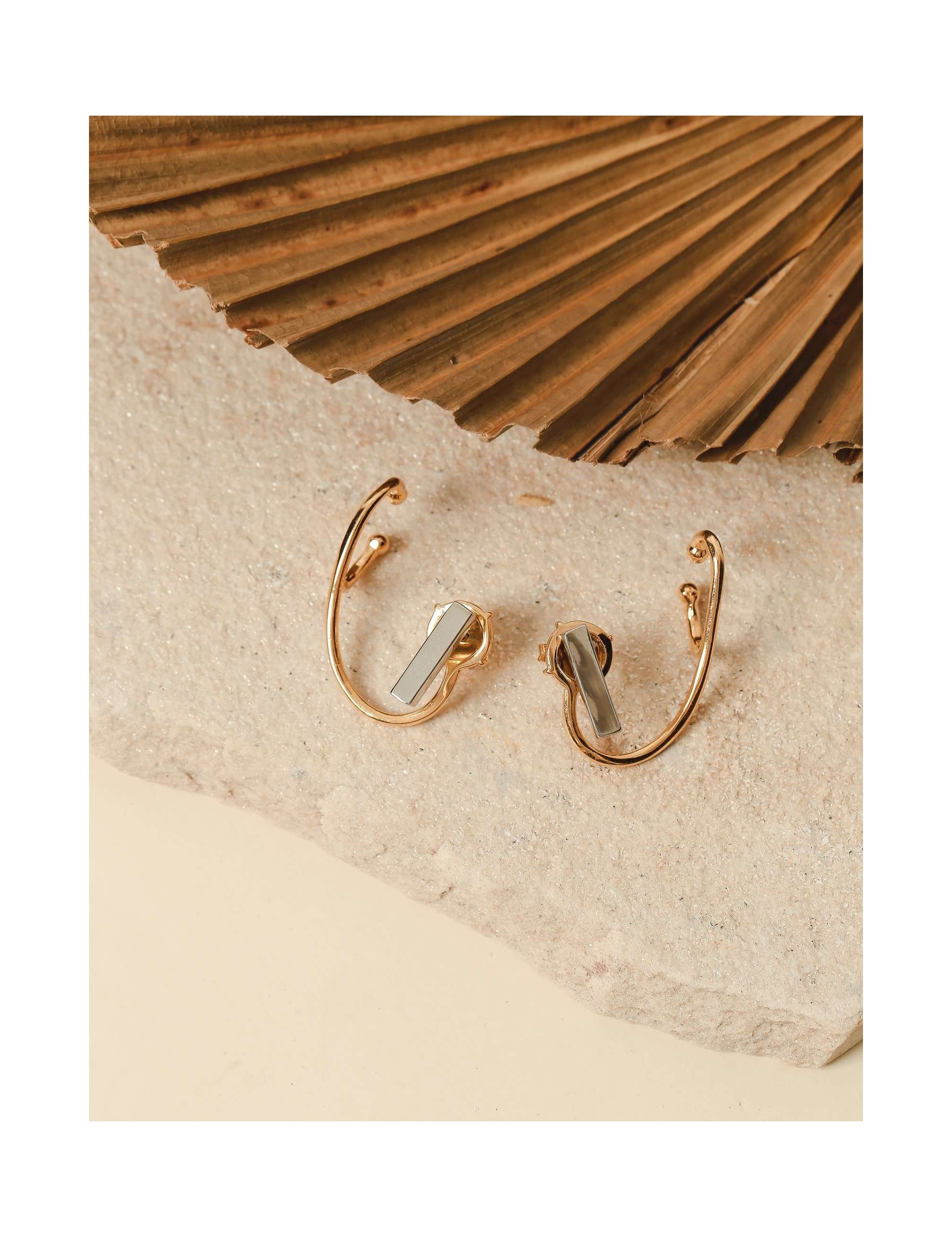 Earcuff Silver and Gold