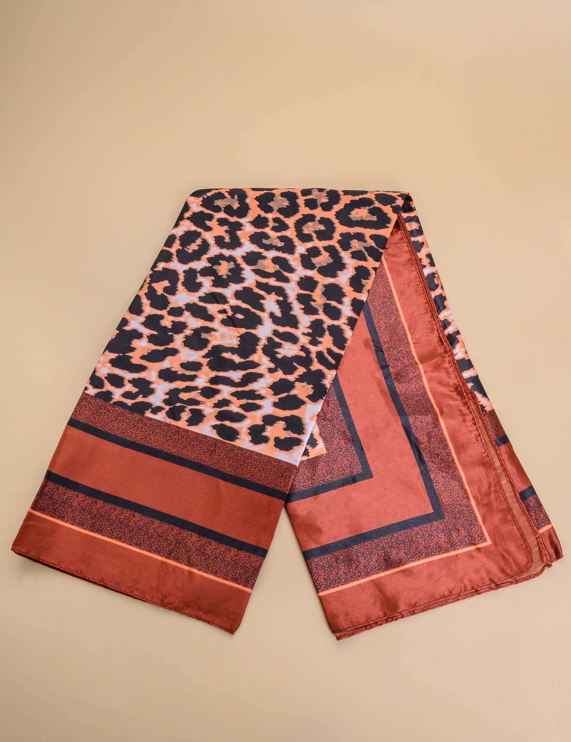 LENÇO MARROM ESTAMPA ONÇA - LE0002VO24