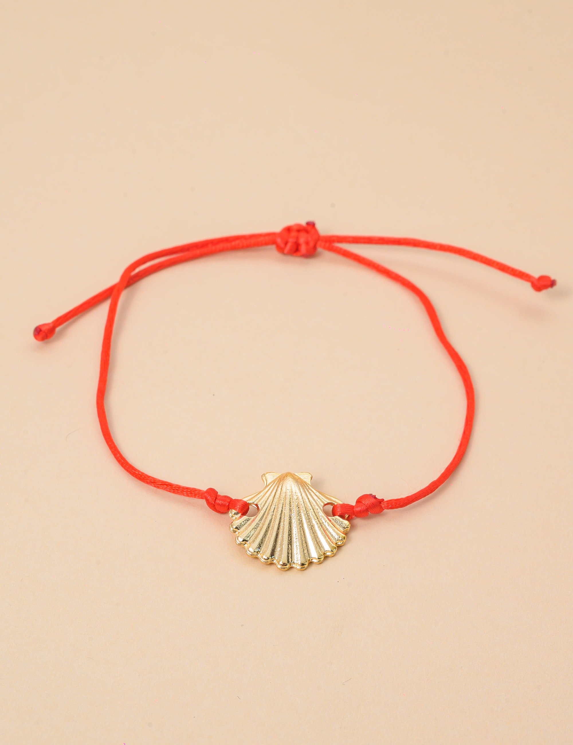 PULSEIRA  FIO VERMELHO PINGENTE CONCHA - PU29069VO05