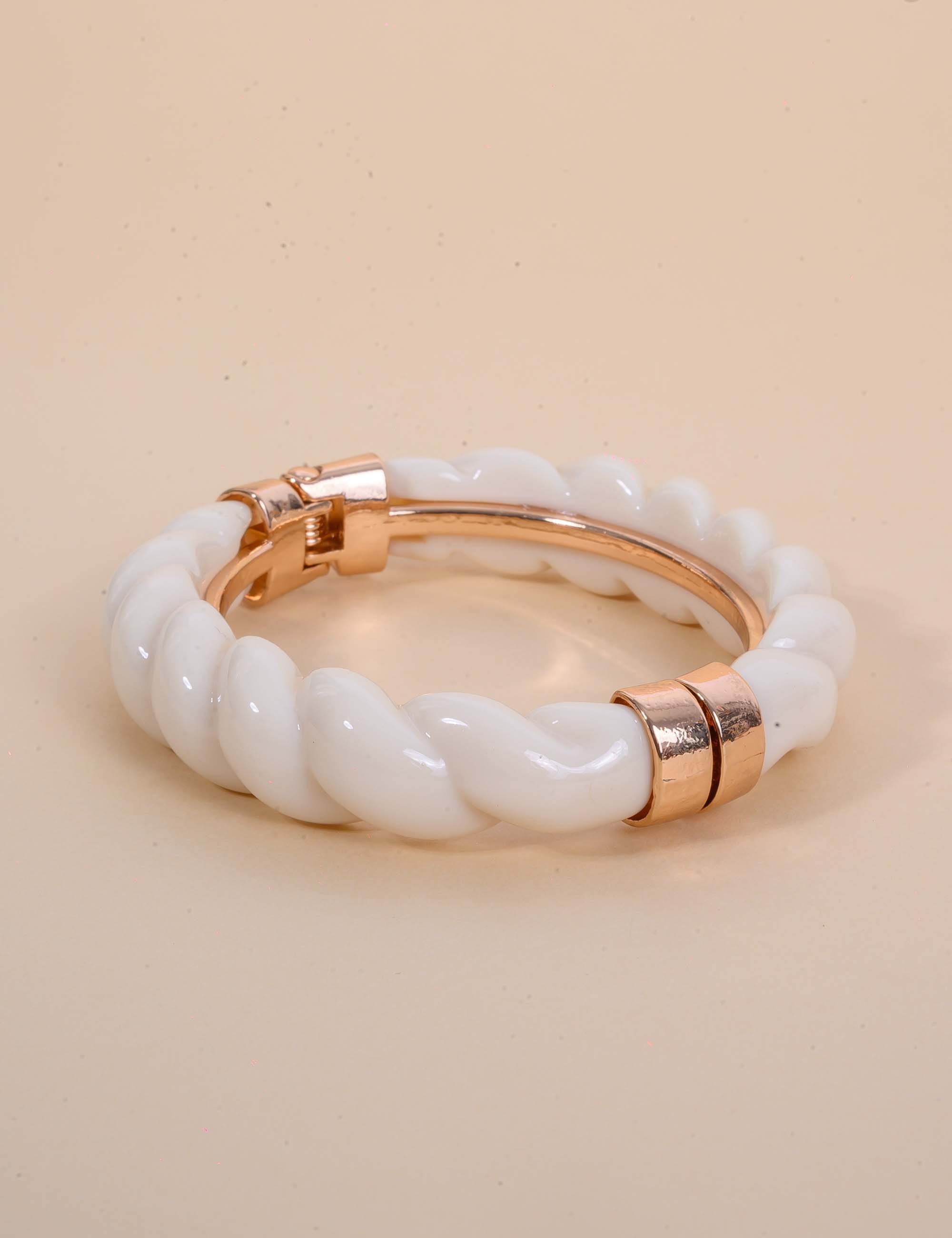PULSEIRA OURO RESINA OFF-WHITE - PU29071VO17