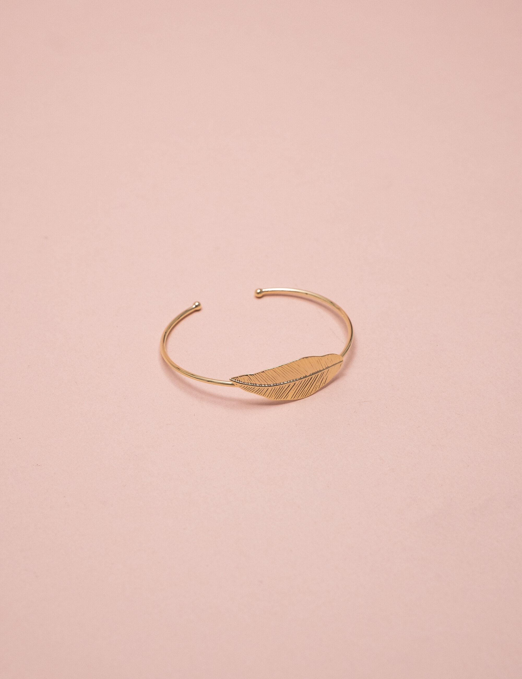 PUSEIRA METAL FOLHA OURO - PU29039V003